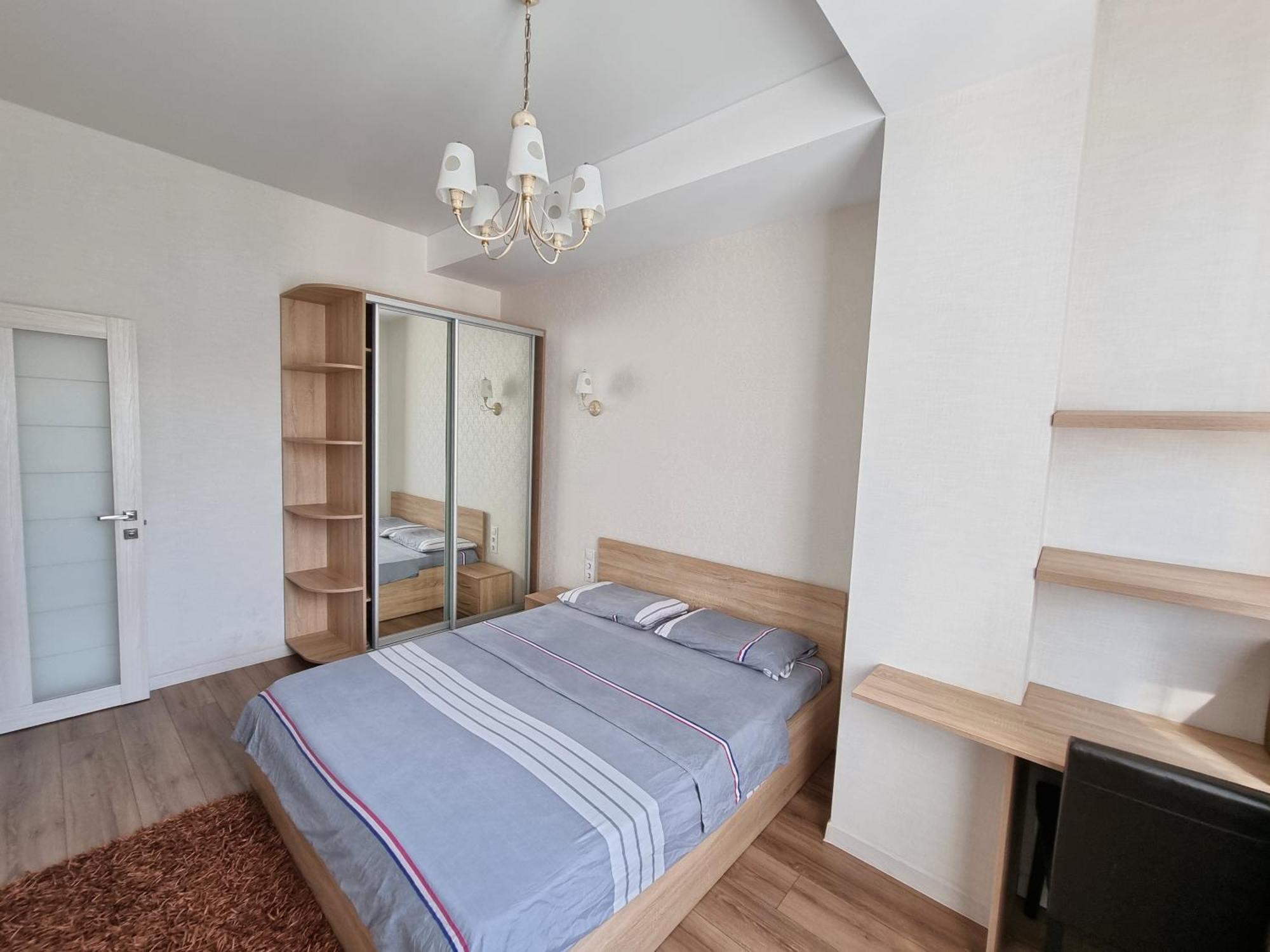 Extra Grand Lev Tolstoi Two Bedrooms キシナウ エクステリア 写真